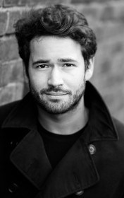 Portret Jamie Susskind