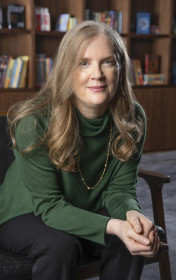 Portret Suzanne Collins